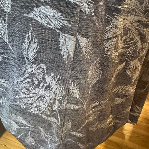 White House Black Market Silver Gray Dolman Sleeve Blouse Size S - Picture 8 of 9